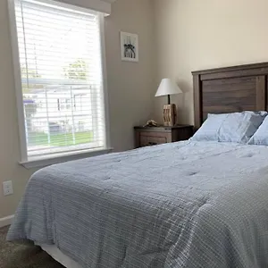 Near Parks At Great Price! Apartamento